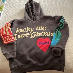 Lucky me I see ghosts hoodie size M